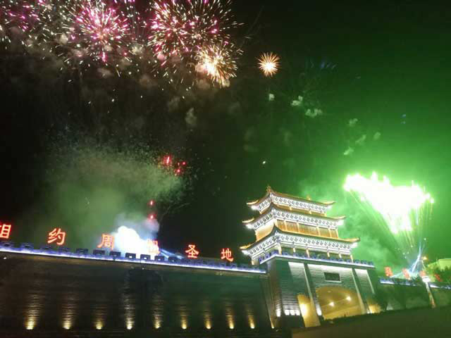 光影百年科技建筑投影案例-庆阳古城遗址